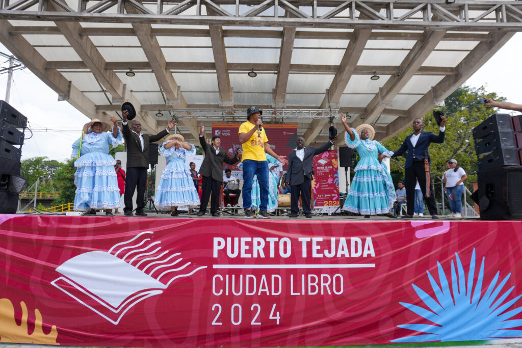 Imagen de Puerto Tejada Ciudad Libro 2024